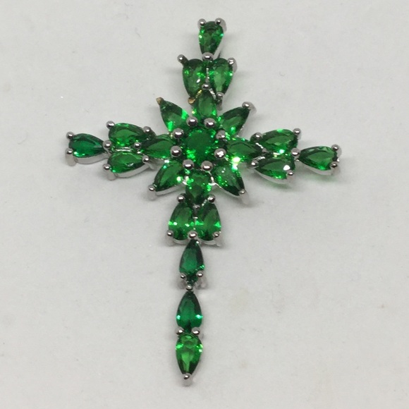 Silver Green Quartz Cross - Picture 1 of 1